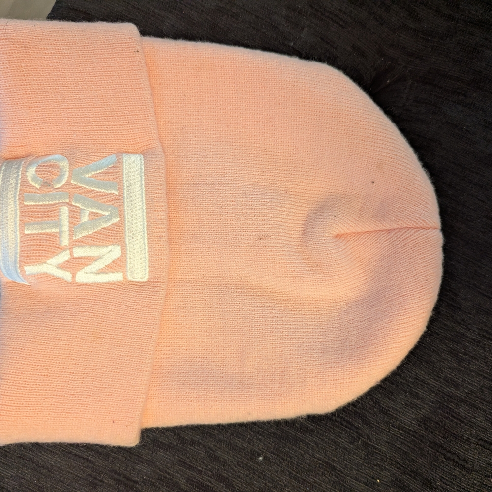 Women's Pink Toque Jk